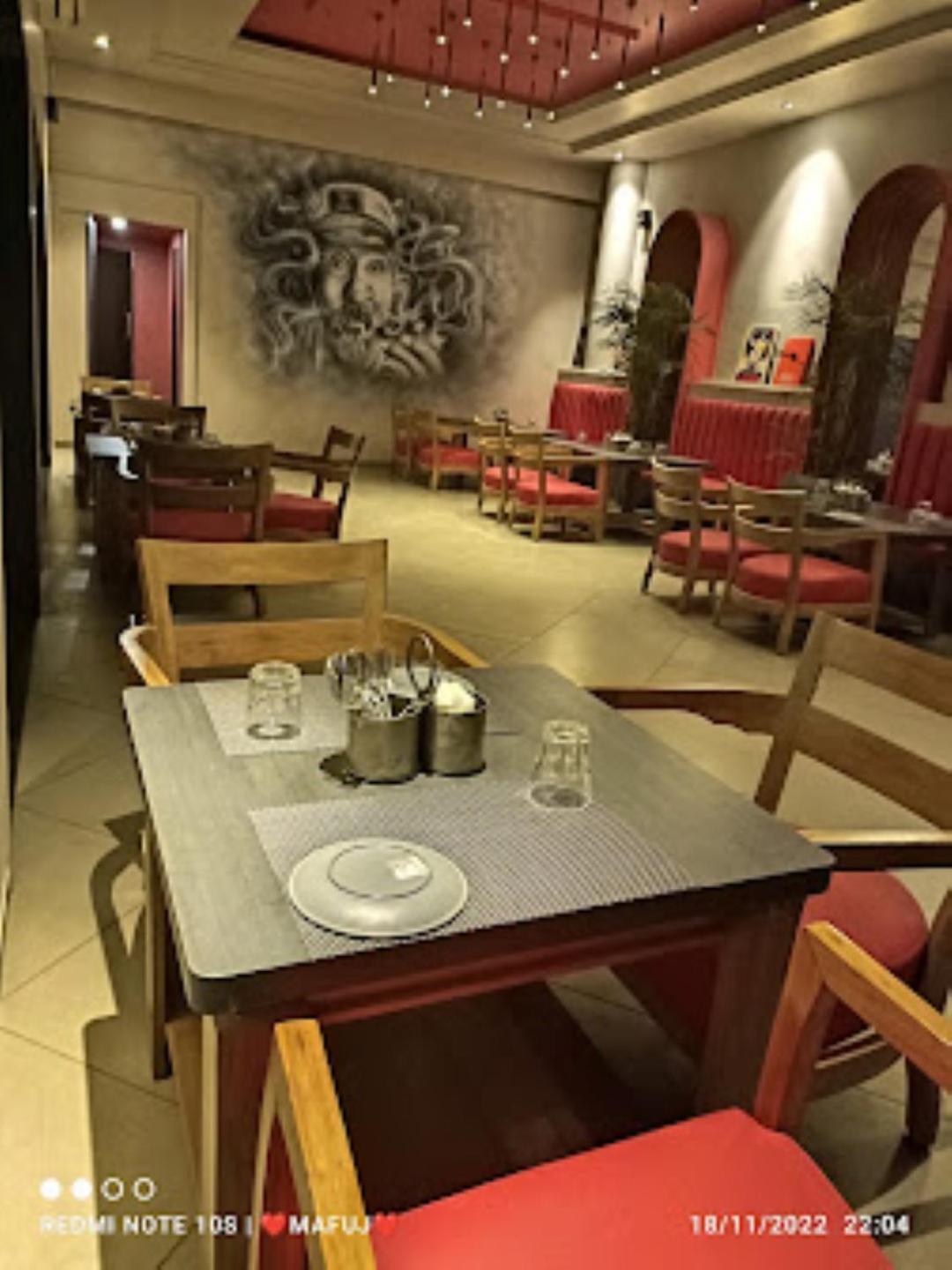 Hotel Maratha Palace,Satara Bagian luar foto